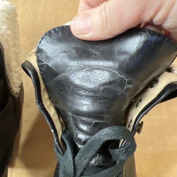 Chelsea Crew Heeled Booties Sherpa Lined Black Lace Up Sz 10 - Picture 8 of 8